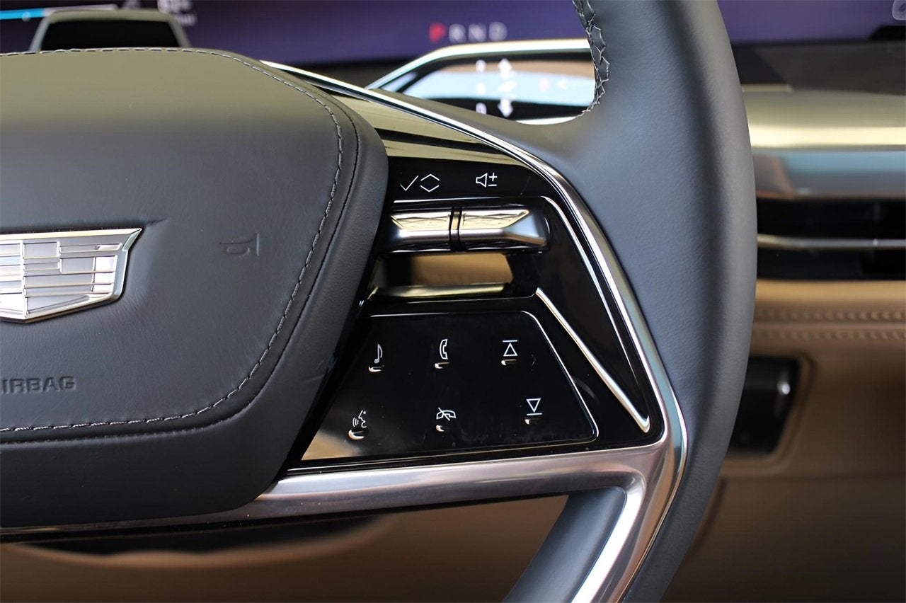 2025 Cadillac ESCALADE IQ Luxury 2