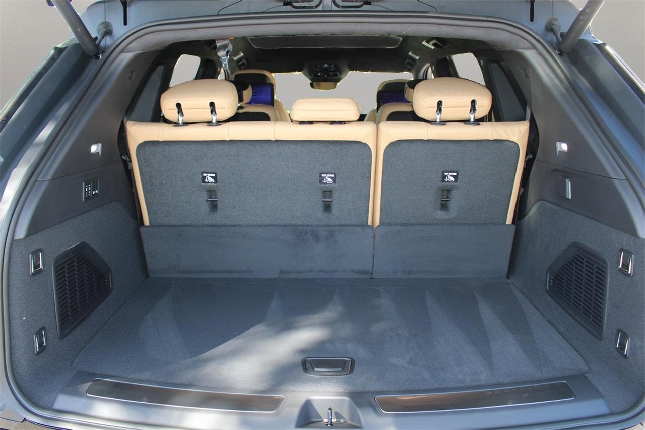 2025 Cadillac ESCALADE IQ Luxury 2