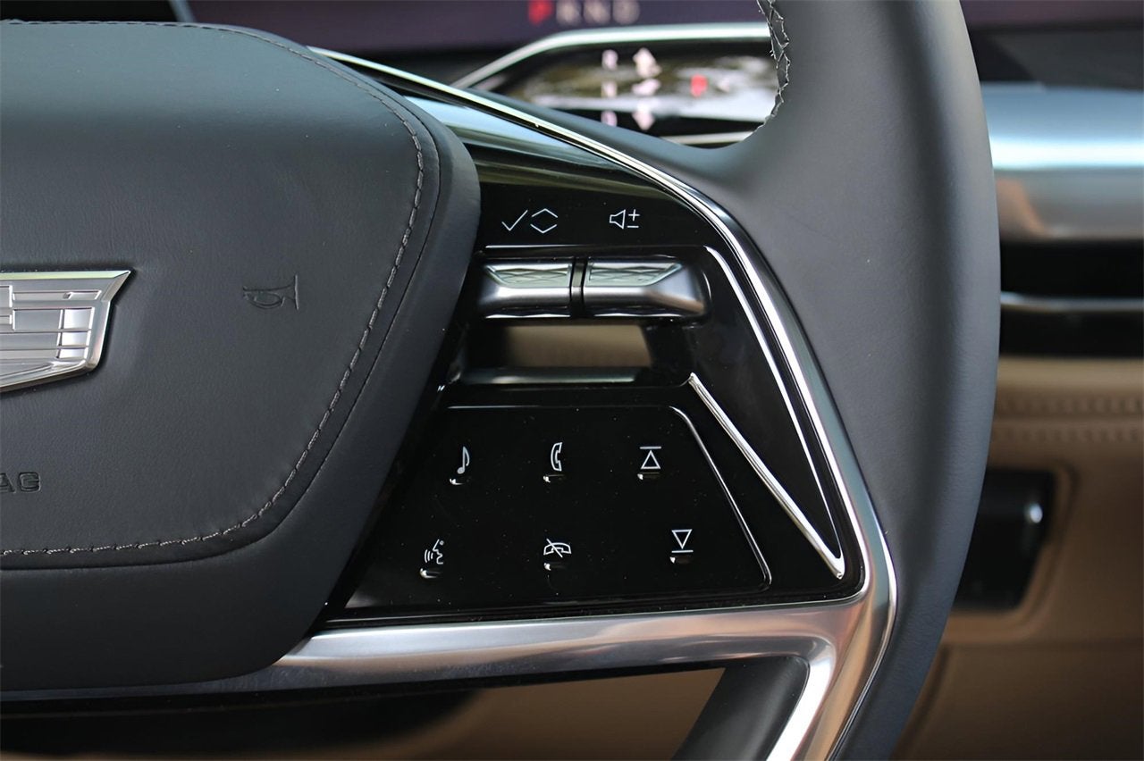 2025 Cadillac ESCALADE IQ Luxury 2