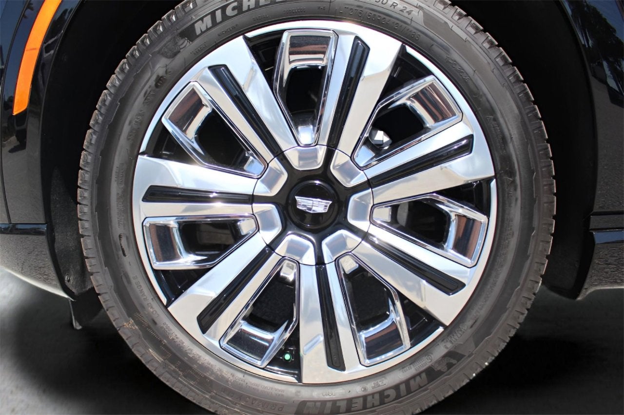 2025 Cadillac ESCALADE IQ Luxury 2