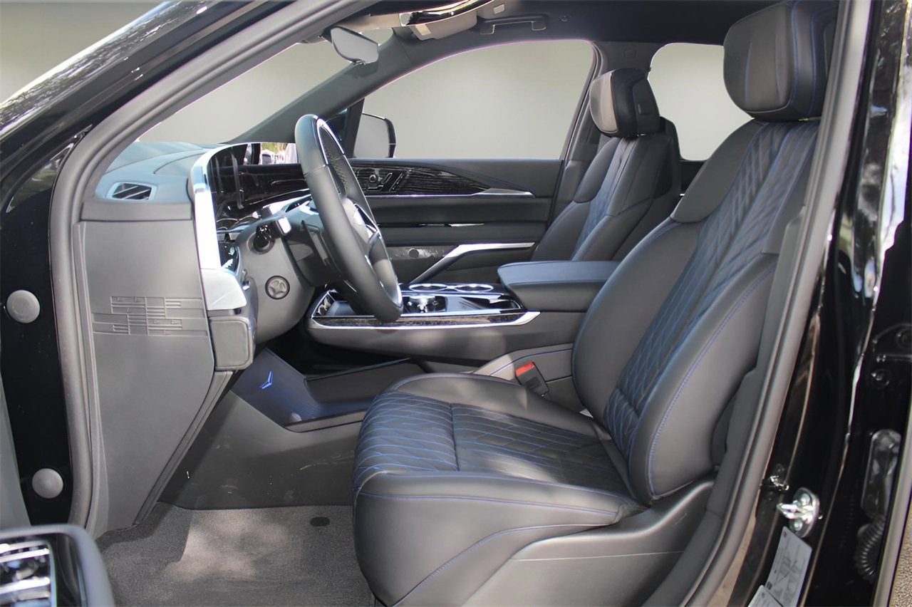 2025 Cadillac ESCALADE IQ Sport 1