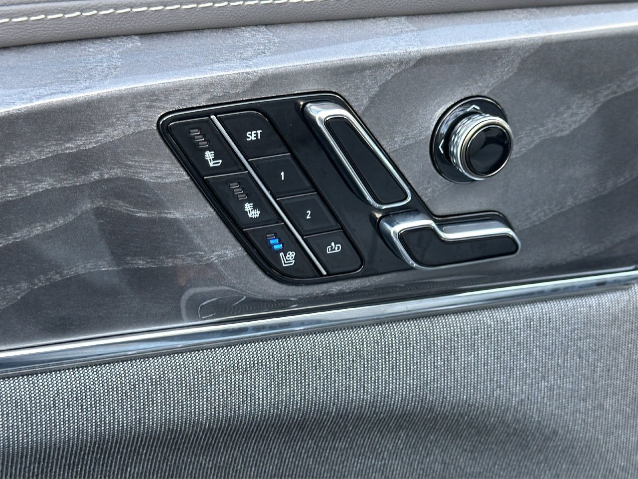 2026 Cadillac ESCALADE IQ Sport