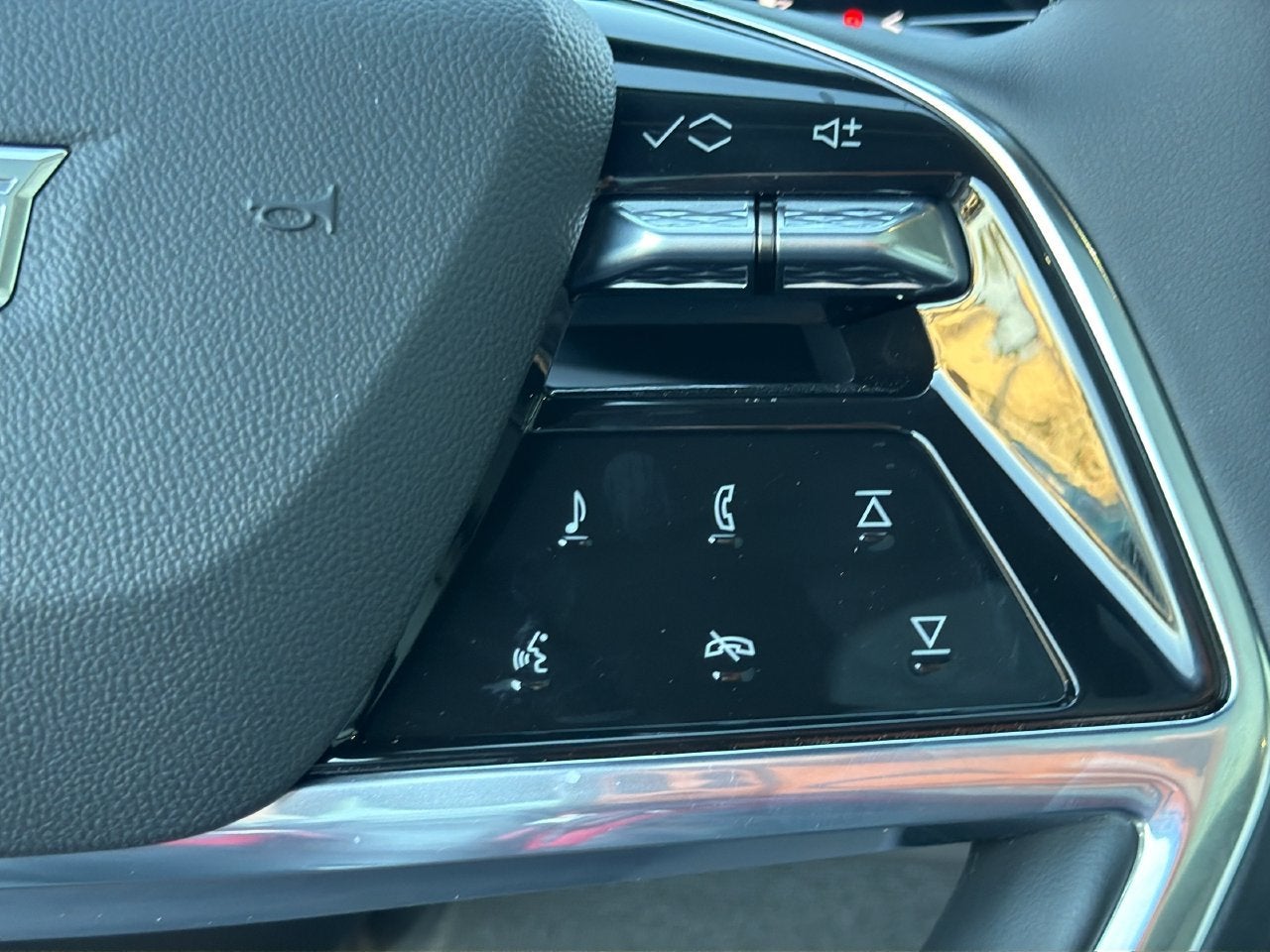 2026 Cadillac ESCALADE IQ Sport