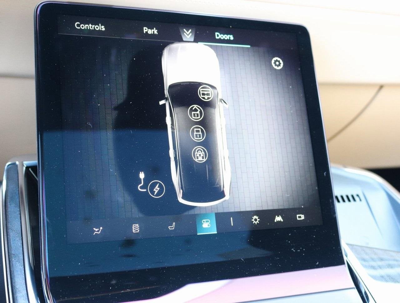 2025 Cadillac ESCALADE IQ Sport 2