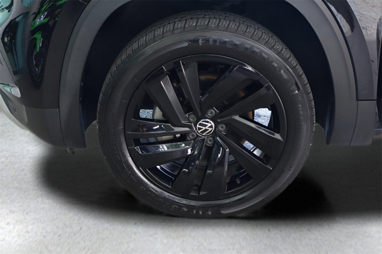 2022 Volkswagen Atlas Cross Sport 2.0T SE w/Technology