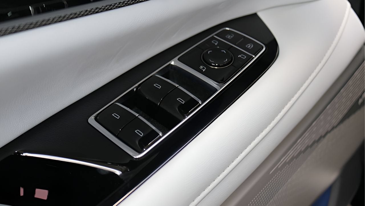 2027 Cadillac OPTIQ Luxury