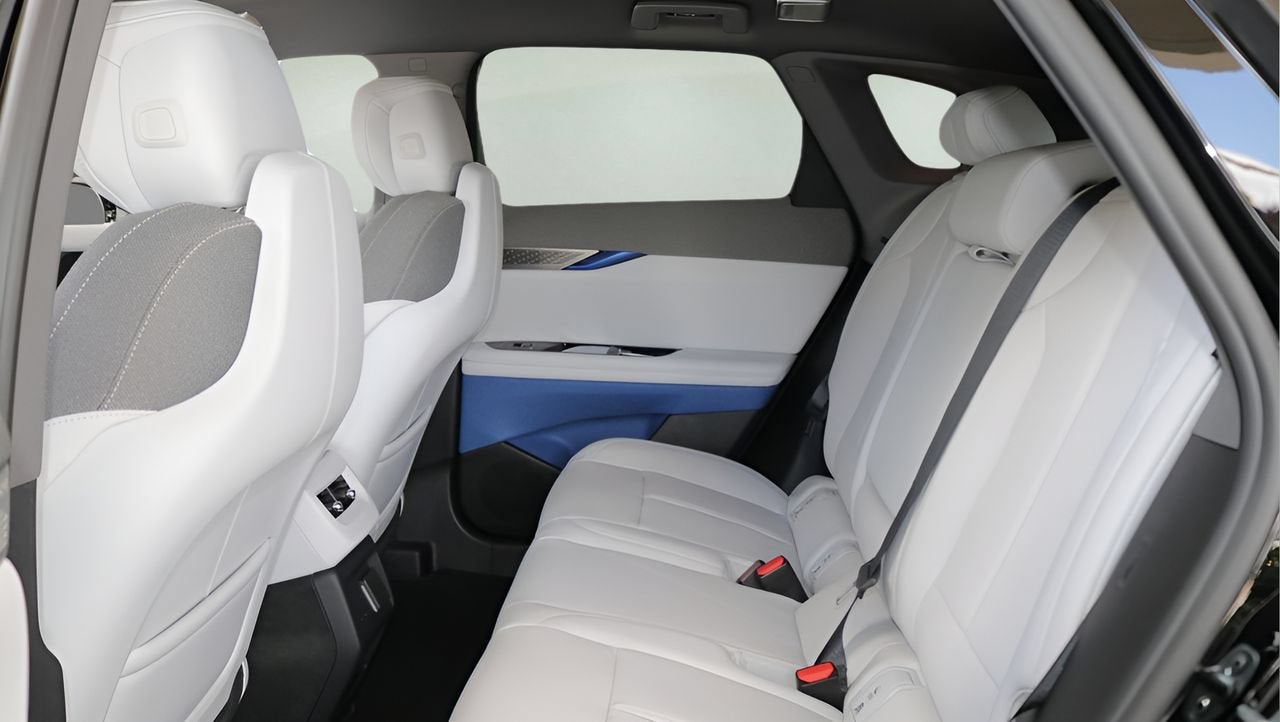 2027 Cadillac OPTIQ Luxury