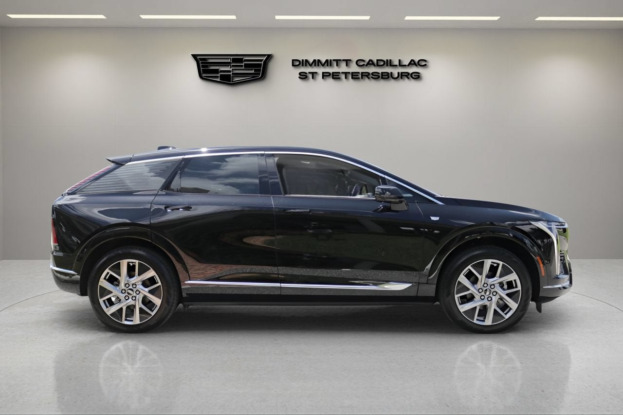 2027 Cadillac OPTIQ Luxury