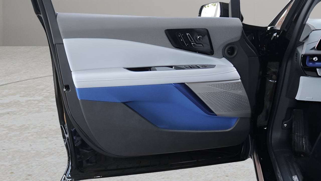 2027 Cadillac OPTIQ Luxury