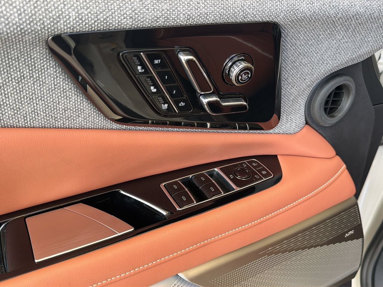 2027 Cadillac OPTIQ Premium Luxury