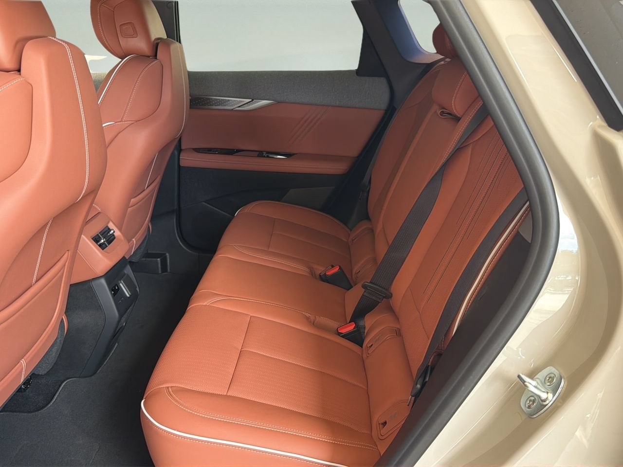 2027 Cadillac OPTIQ Premium Luxury