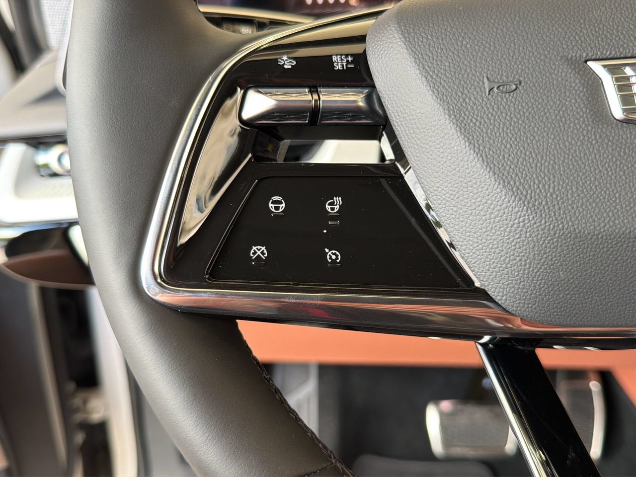 2027 Cadillac OPTIQ Premium Luxury