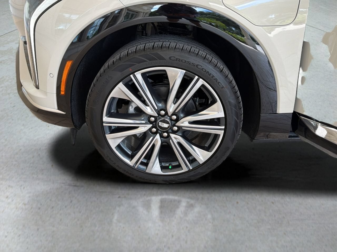 2027 Cadillac OPTIQ Premium Luxury