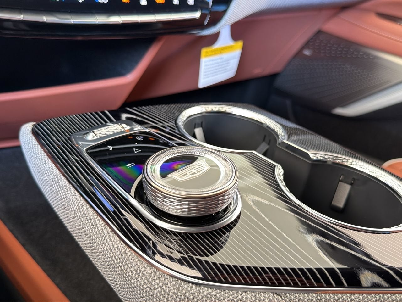 2027 Cadillac OPTIQ Premium Luxury