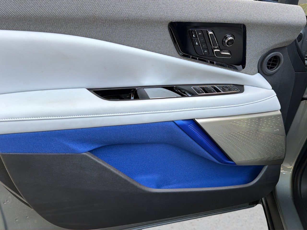 2027 Cadillac OPTIQ Sport