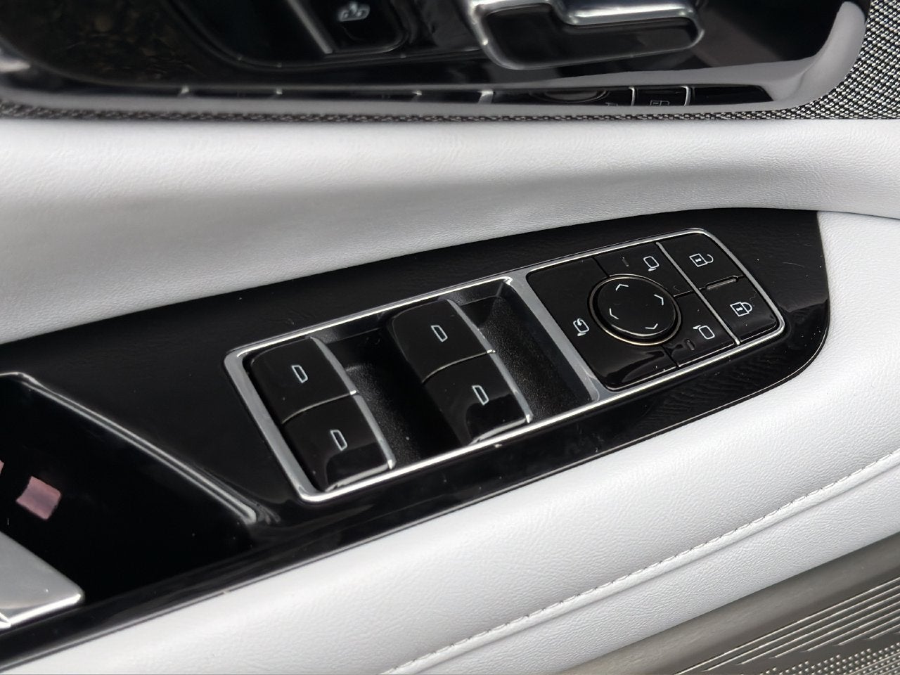 2027 Cadillac OPTIQ Sport