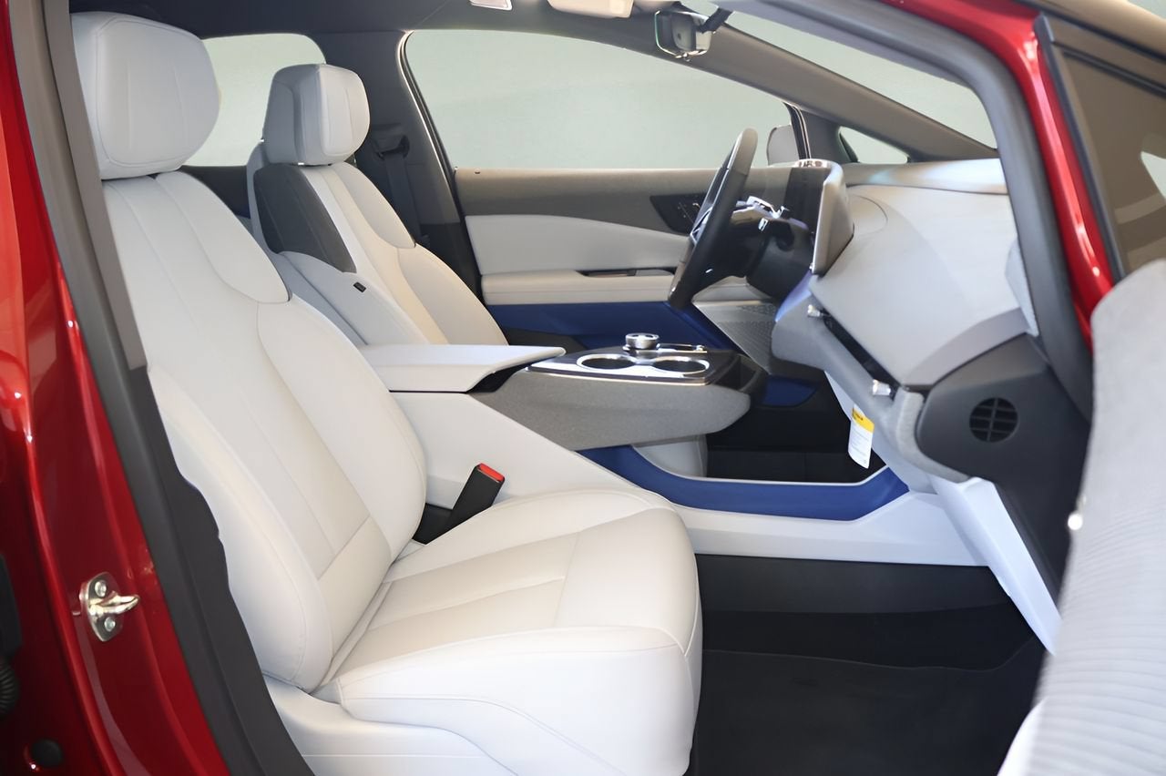 2026 Cadillac OPTIQ Sport - Photo 17