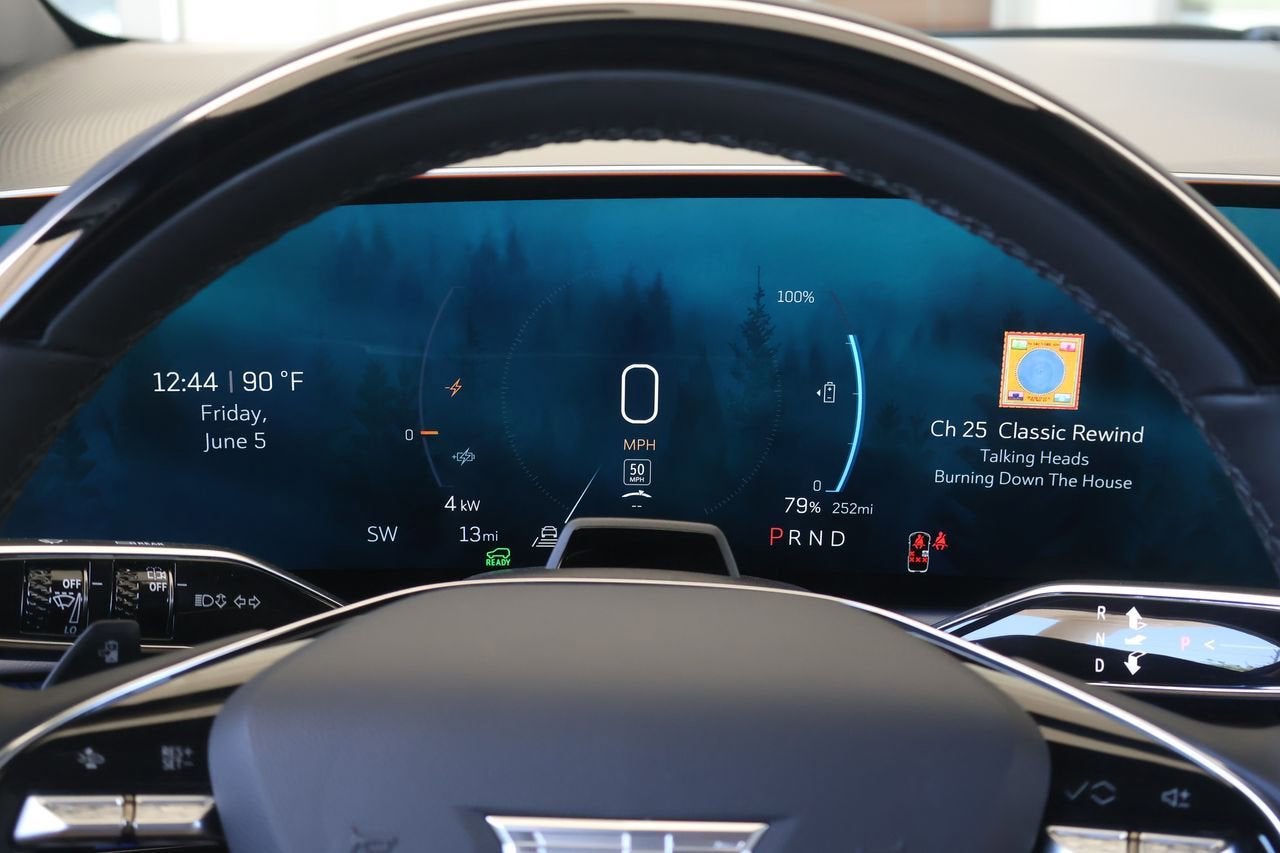 2026 Cadillac OPTIQ Sport - Photo 21