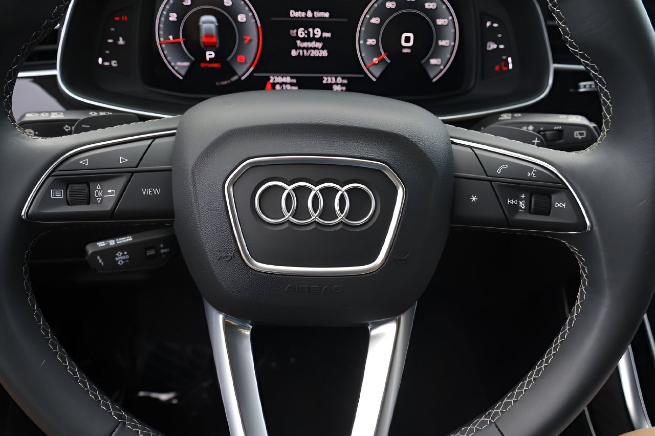 2023 Audi Q8 Premium