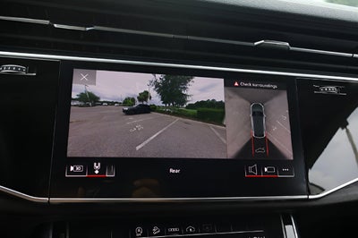 2023 Audi Q8 Premium