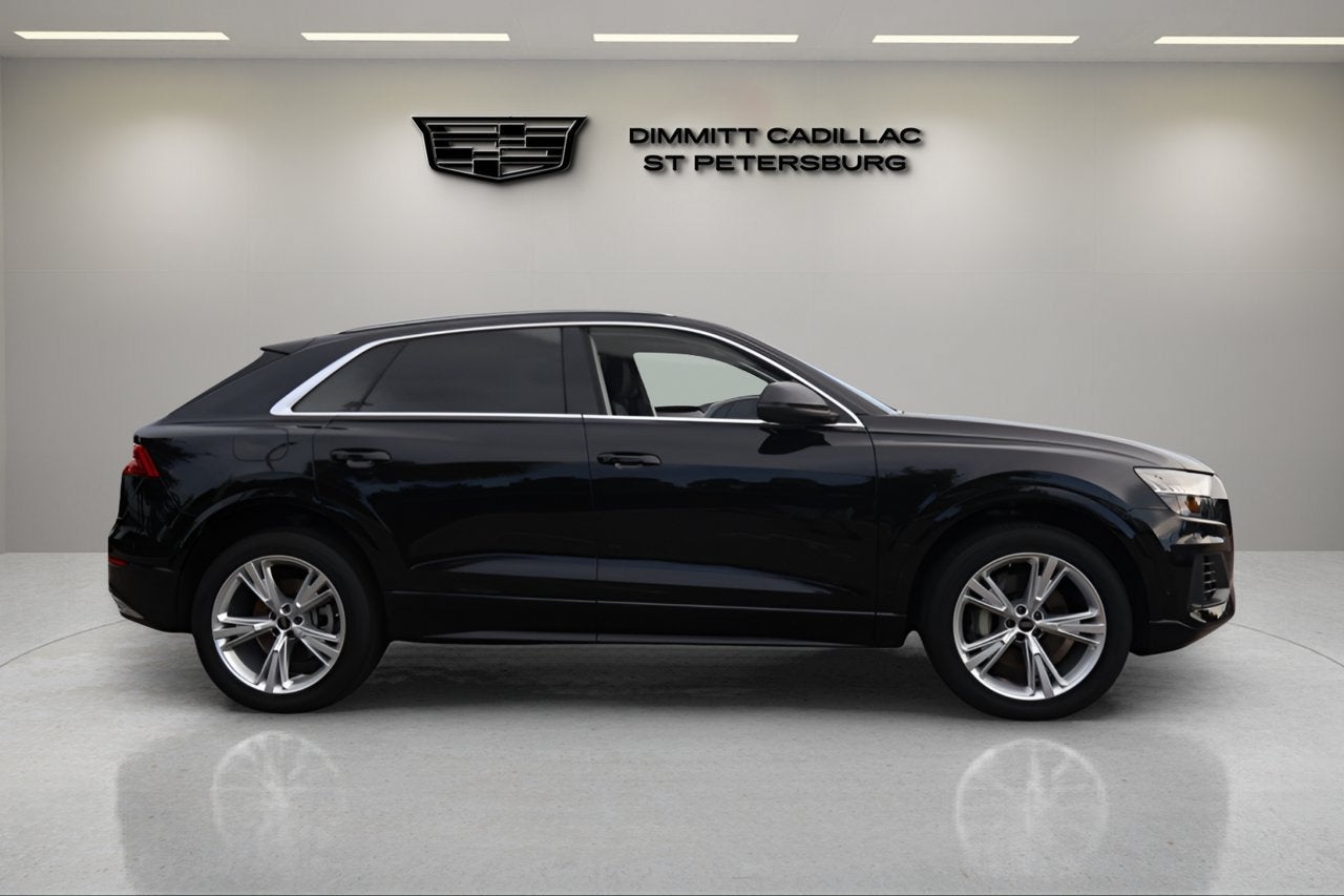 2023 Audi Q8 Premium