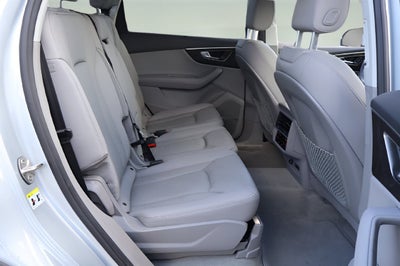 2023 Audi Q7 Premium Plus