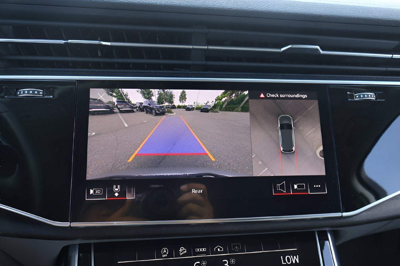 2023 Audi Q7 Premium Plus
