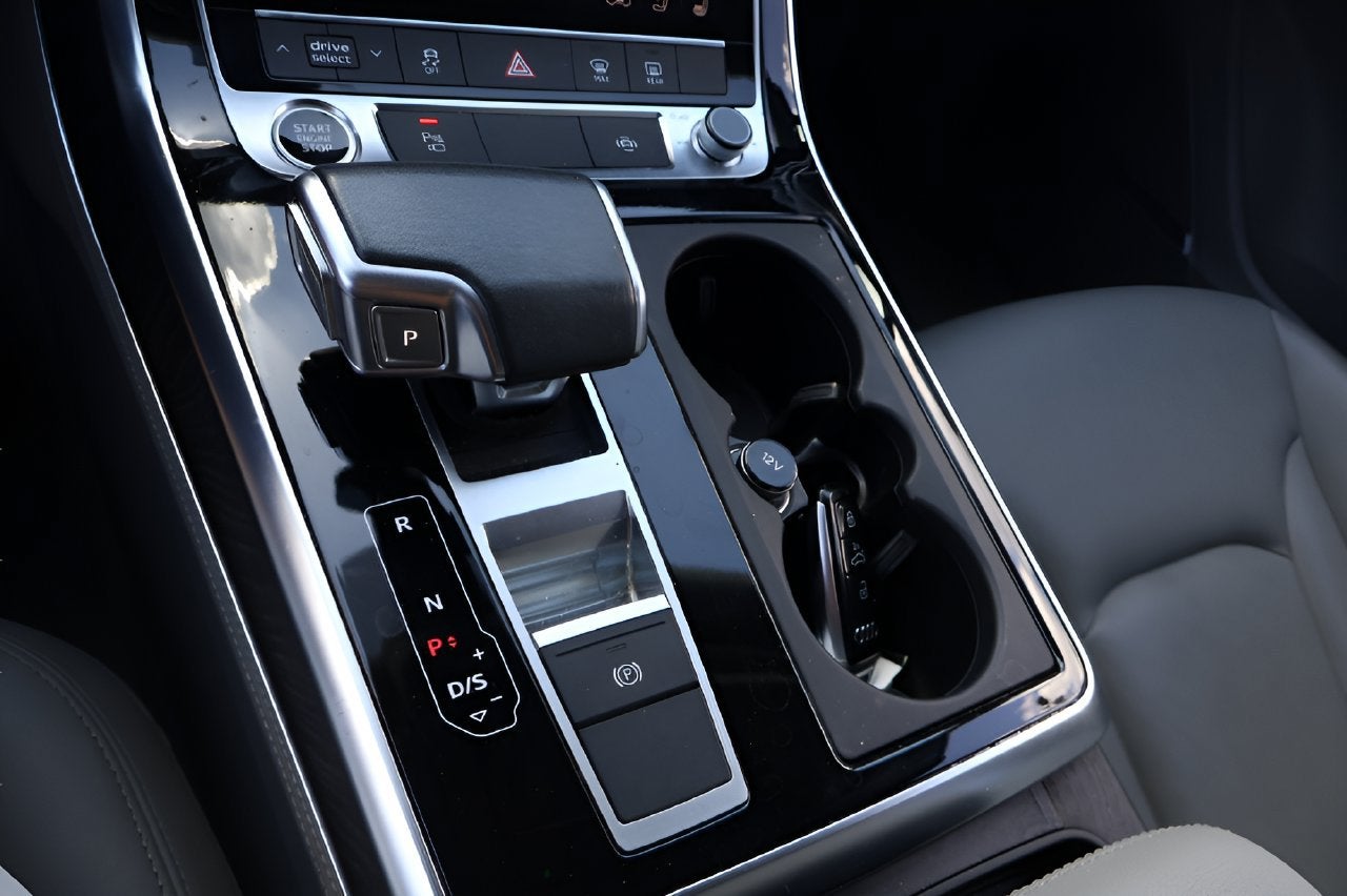 2023 Audi Q7 Premium Plus