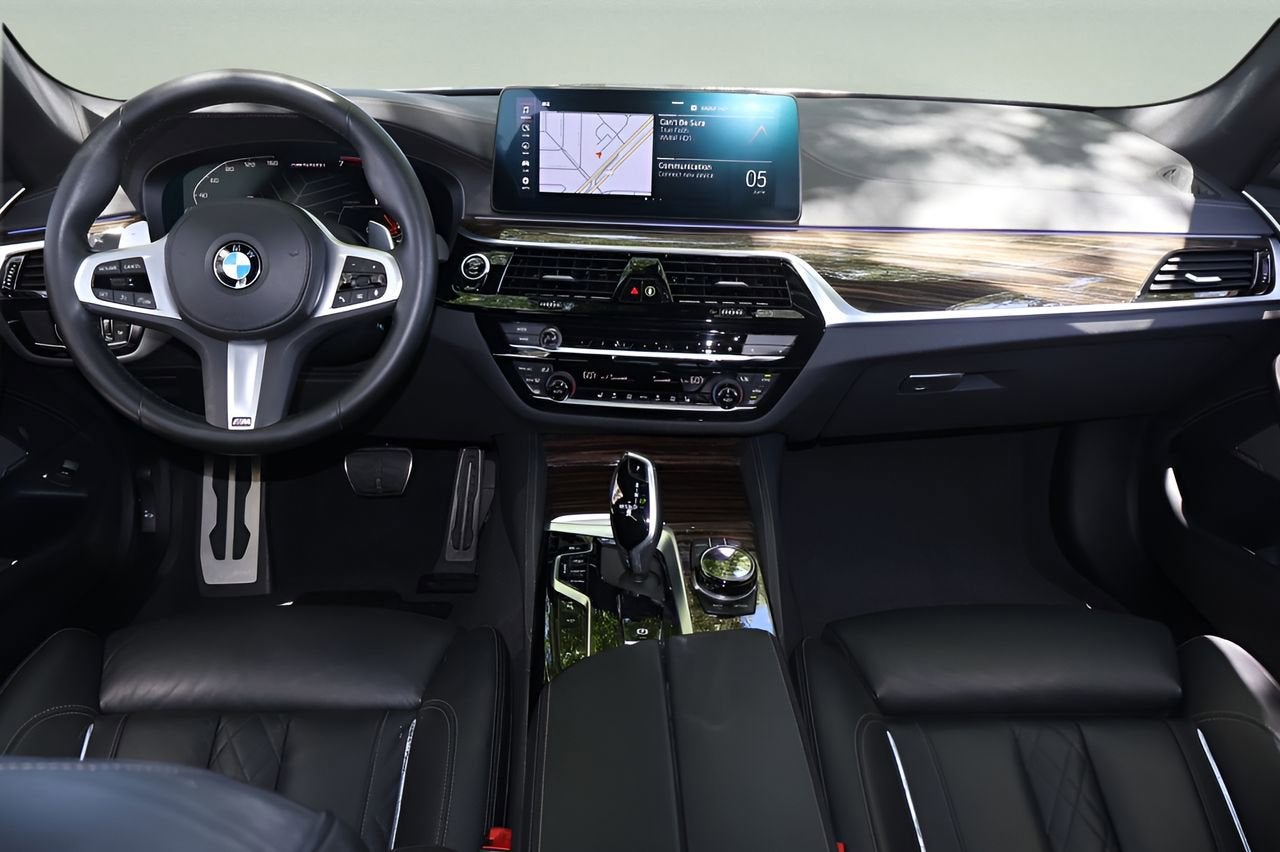 2022 BMW 5 Series M550i xDrive