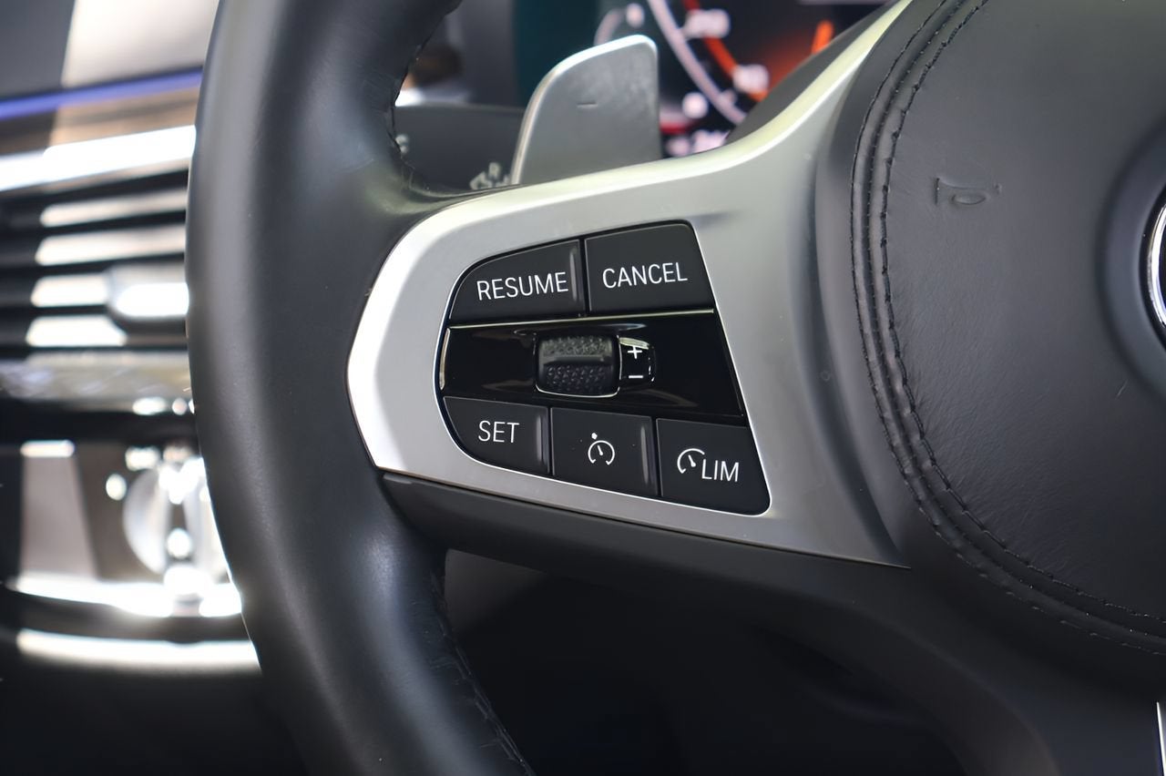2022 BMW 5 Series M550i xDrive