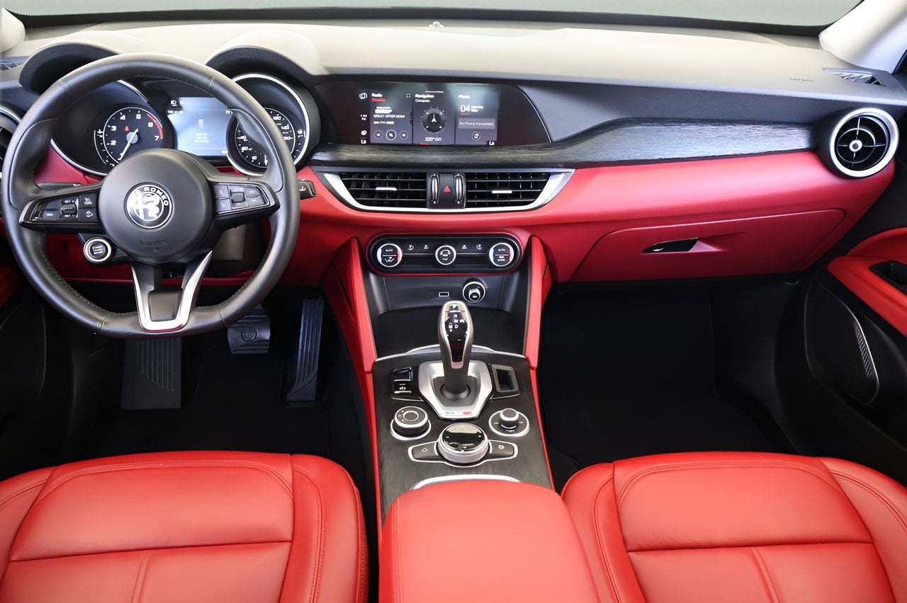 2020 Alfa Romeo Stelvio Base