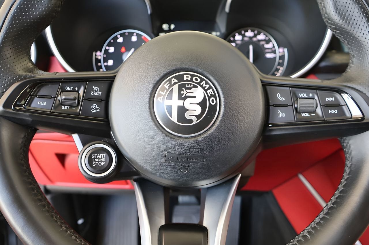 2020 Alfa Romeo Stelvio Base