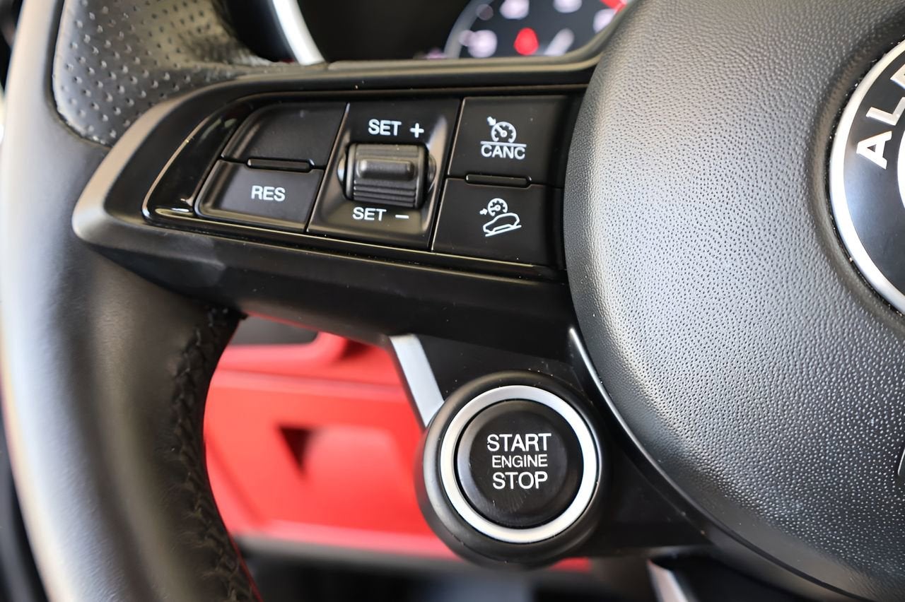 2020 Alfa Romeo Stelvio Base
