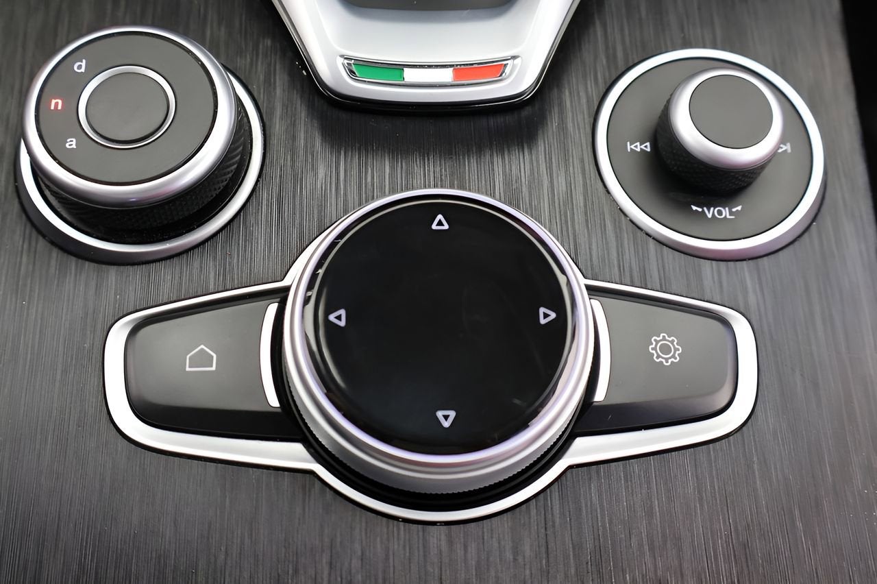 2020 Alfa Romeo Stelvio Base