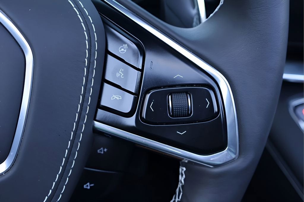 2025 Chevrolet Corvette Stingray 2LT