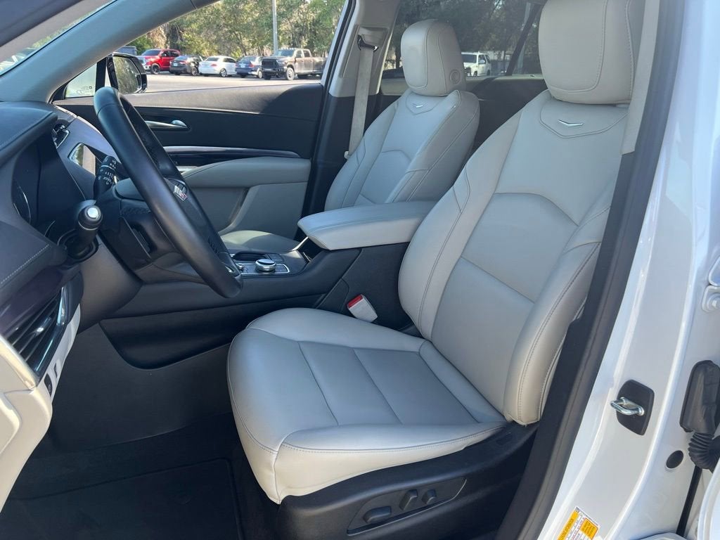 2023 Cadillac XT4 Luxury