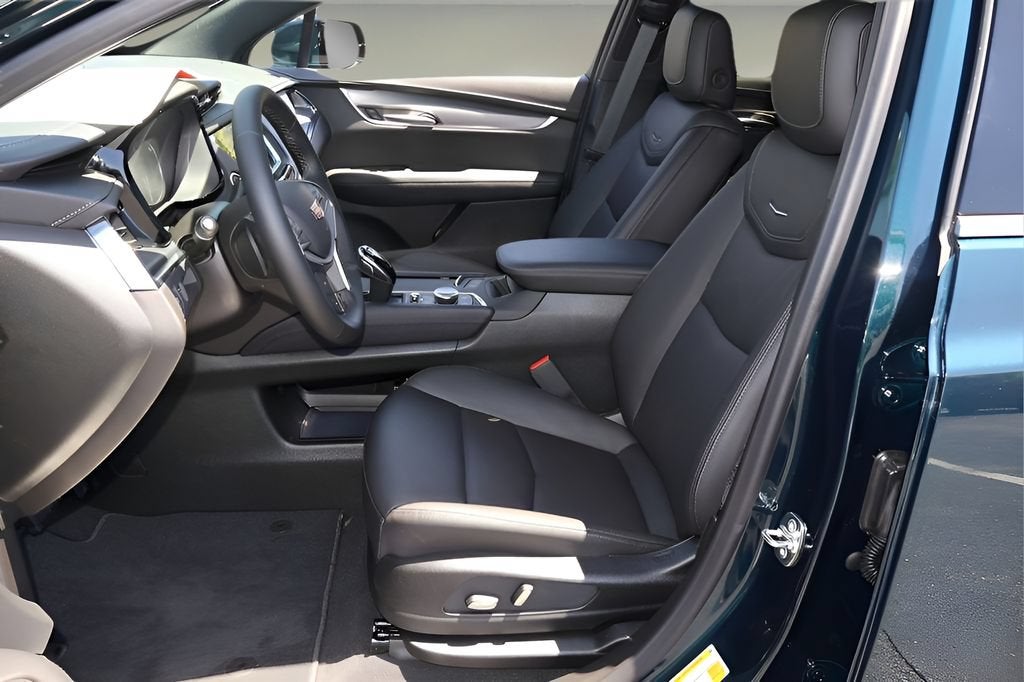 2026 Cadillac XT5 Luxury