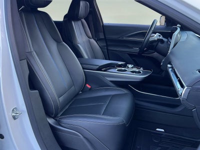 2025 Cadillac LYRIQ Luxury 1