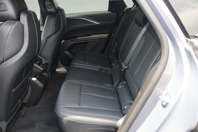 2024 Cadillac LYRIQ Luxury 1