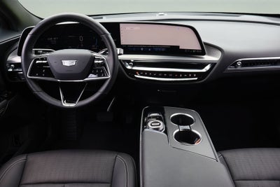 2024 Cadillac LYRIQ Luxury 1