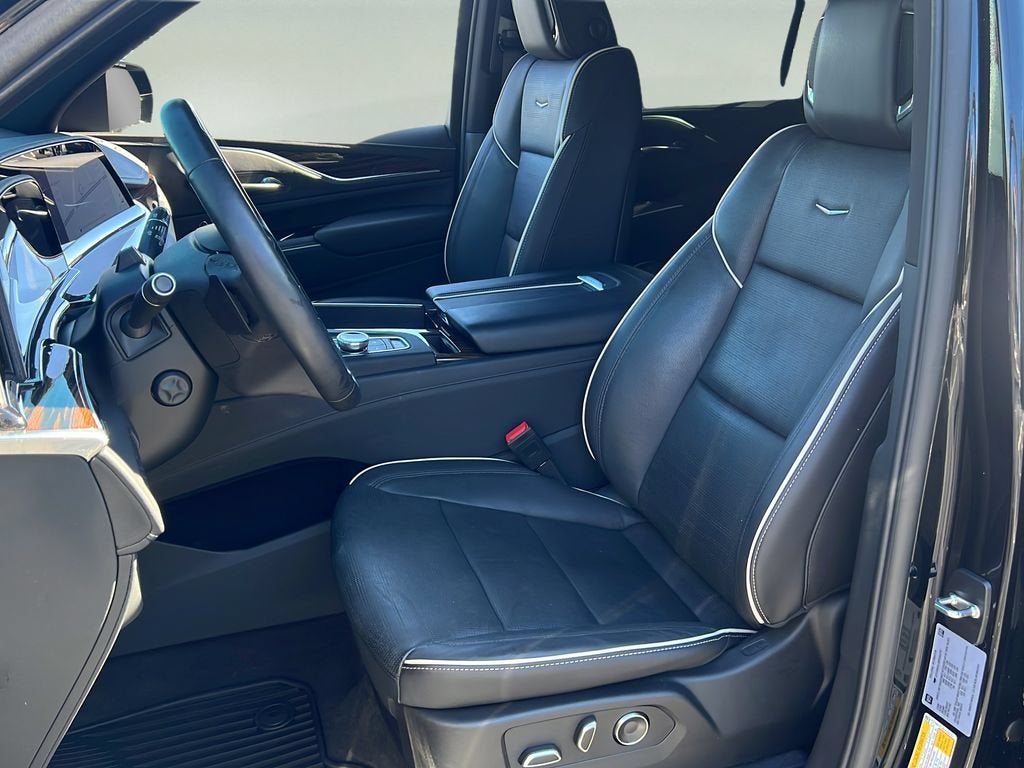 2024 Cadillac Escalade ESV Premium Luxury