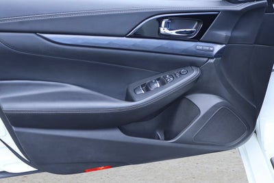 2020 Nissan Maxima Platinum