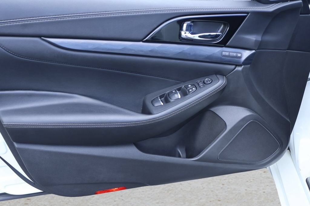 2020 Nissan Maxima Platinum