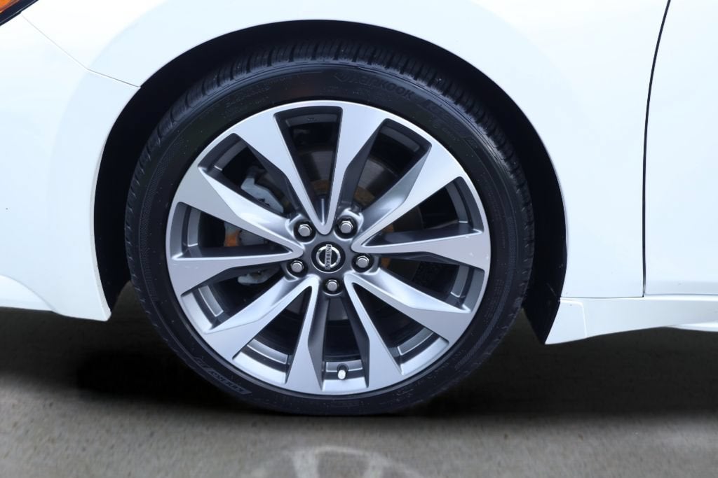 2020 Nissan Maxima Platinum