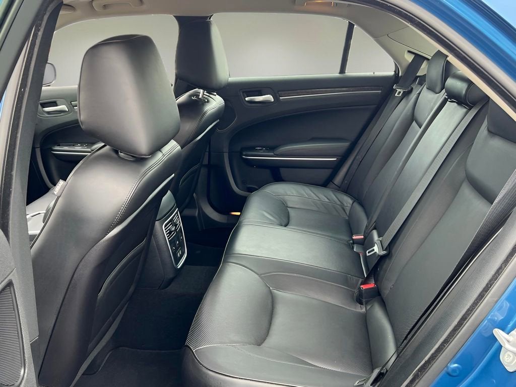 2023 Chrysler 300 Touring L