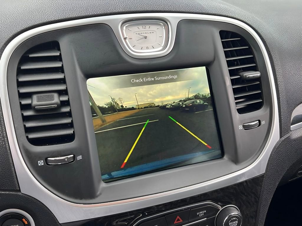 2023 Chrysler 300 Touring L