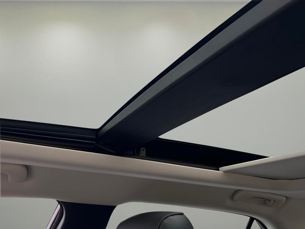 2023 Chrysler 300 Touring L