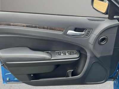 2023 Chrysler 300 Touring L