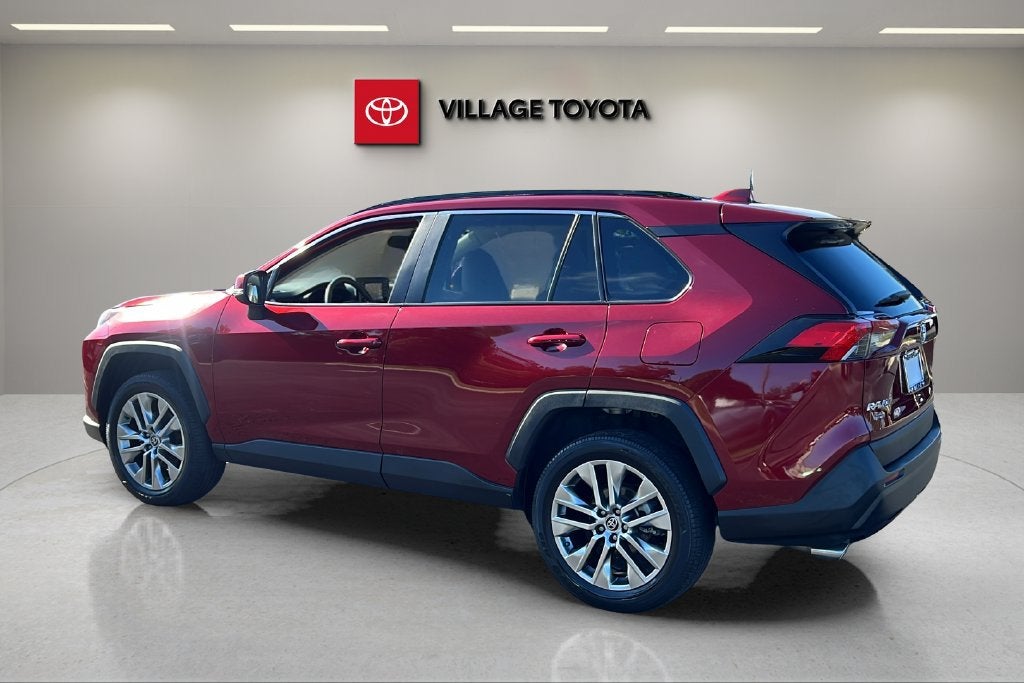 2022 Toyota RAV4 XLE Premium