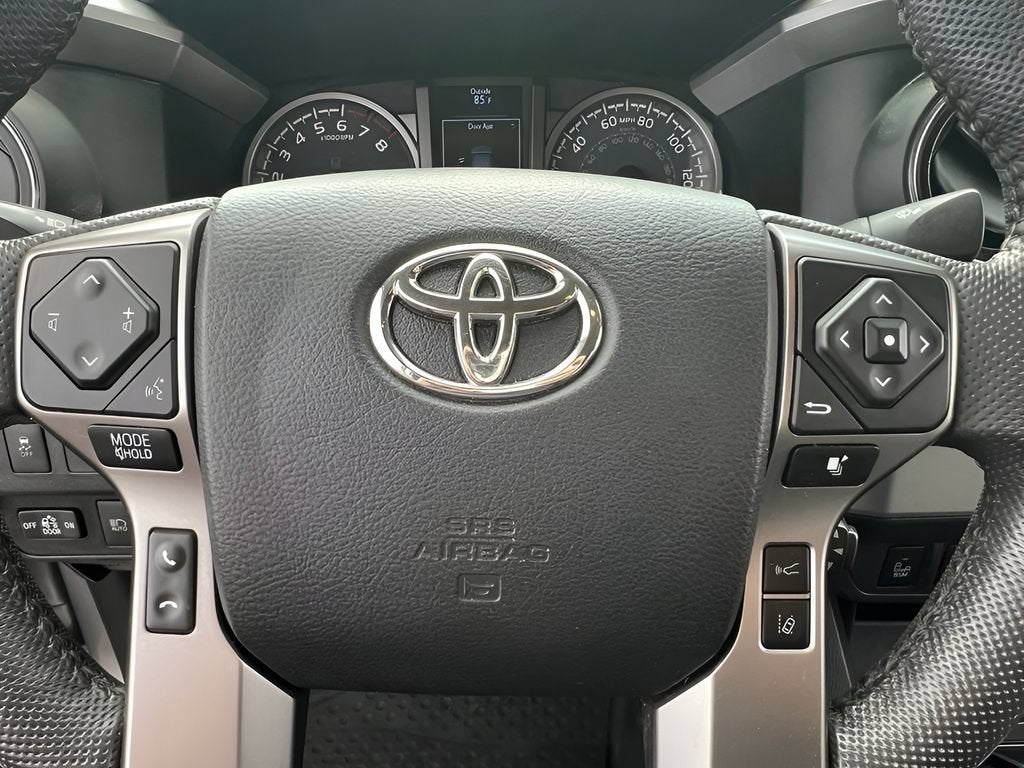 2022 Toyota Tacoma 2WD SR5